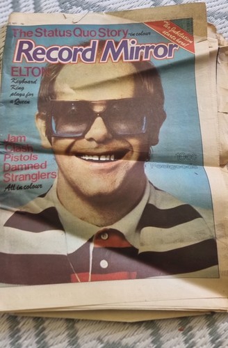 Vintage 1977 record mirror - vintage,
