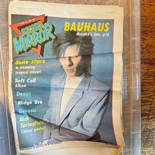 Record mirror june - record, 1982